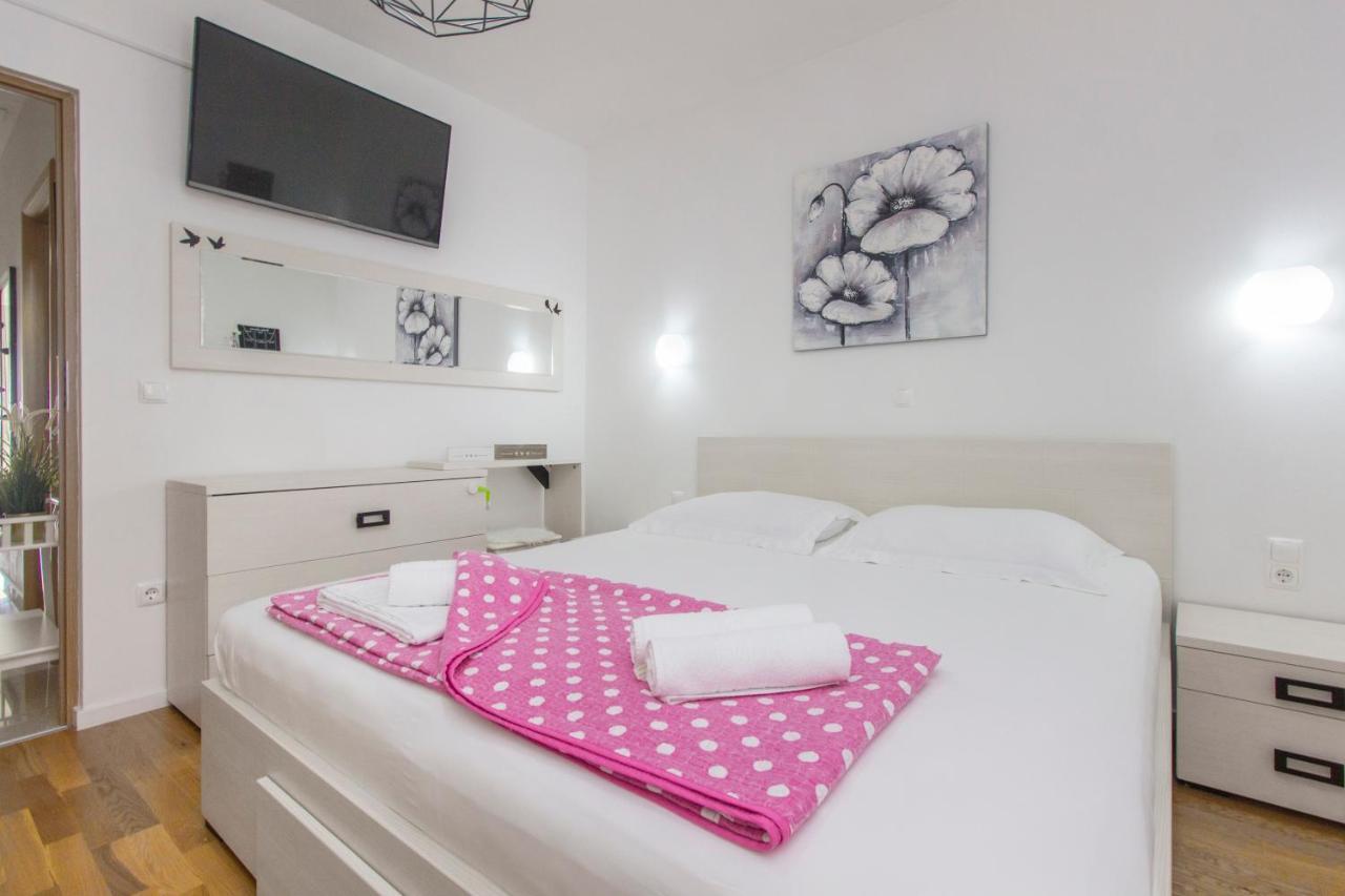 Apartment Sea View 시베니크 외부 사진