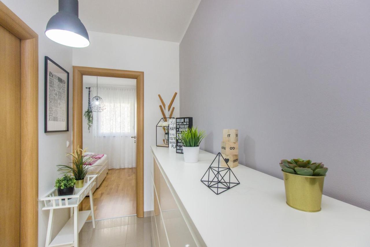 Apartment Sea View 시베니크 외부 사진